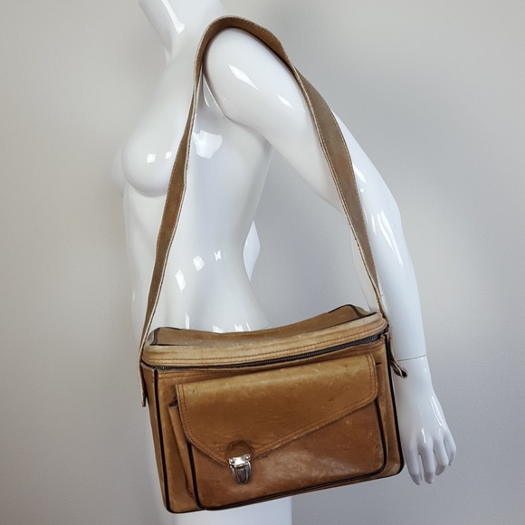 Vintage Handbags - Vintage Leather Distressed Camera Bag